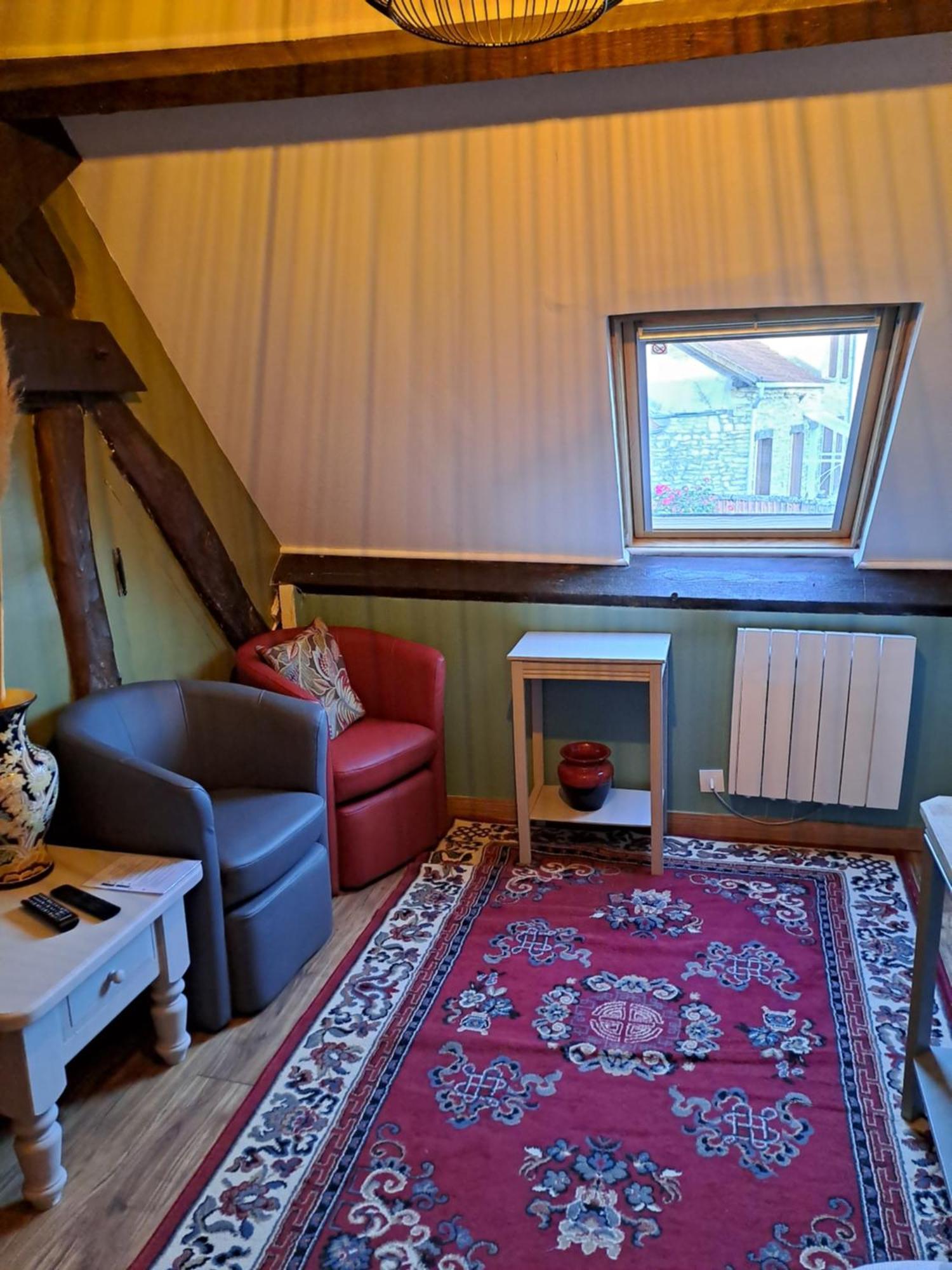 Villa Chez Robins Trie-Château Habitación foto